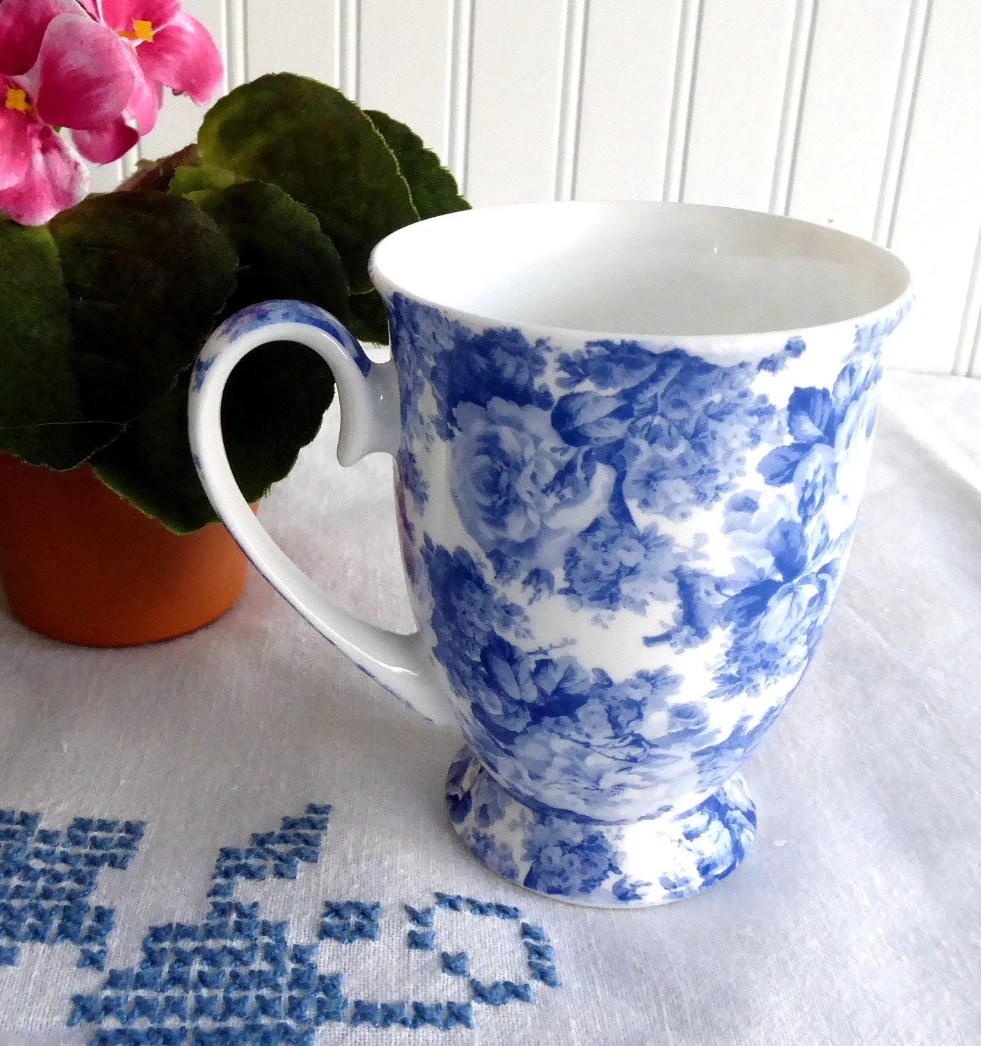 Blue Floral Chintz Mug Bone China Pedestal Maxwell Williams Antique Blue