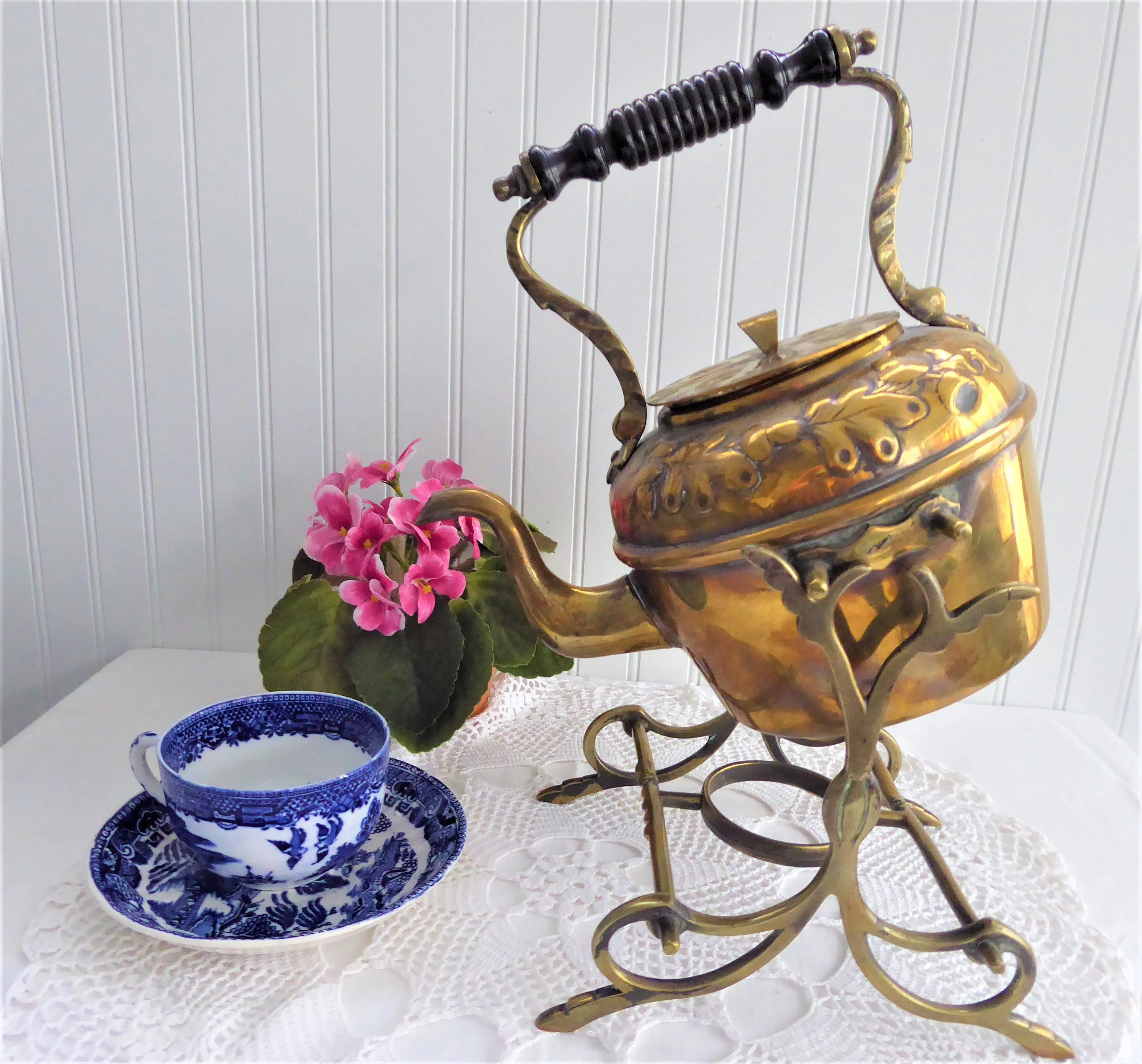 Brass Tipping Tea Kettle Spirit Kettle Oak Leaves Acorns Bakelite 1900 Teapot