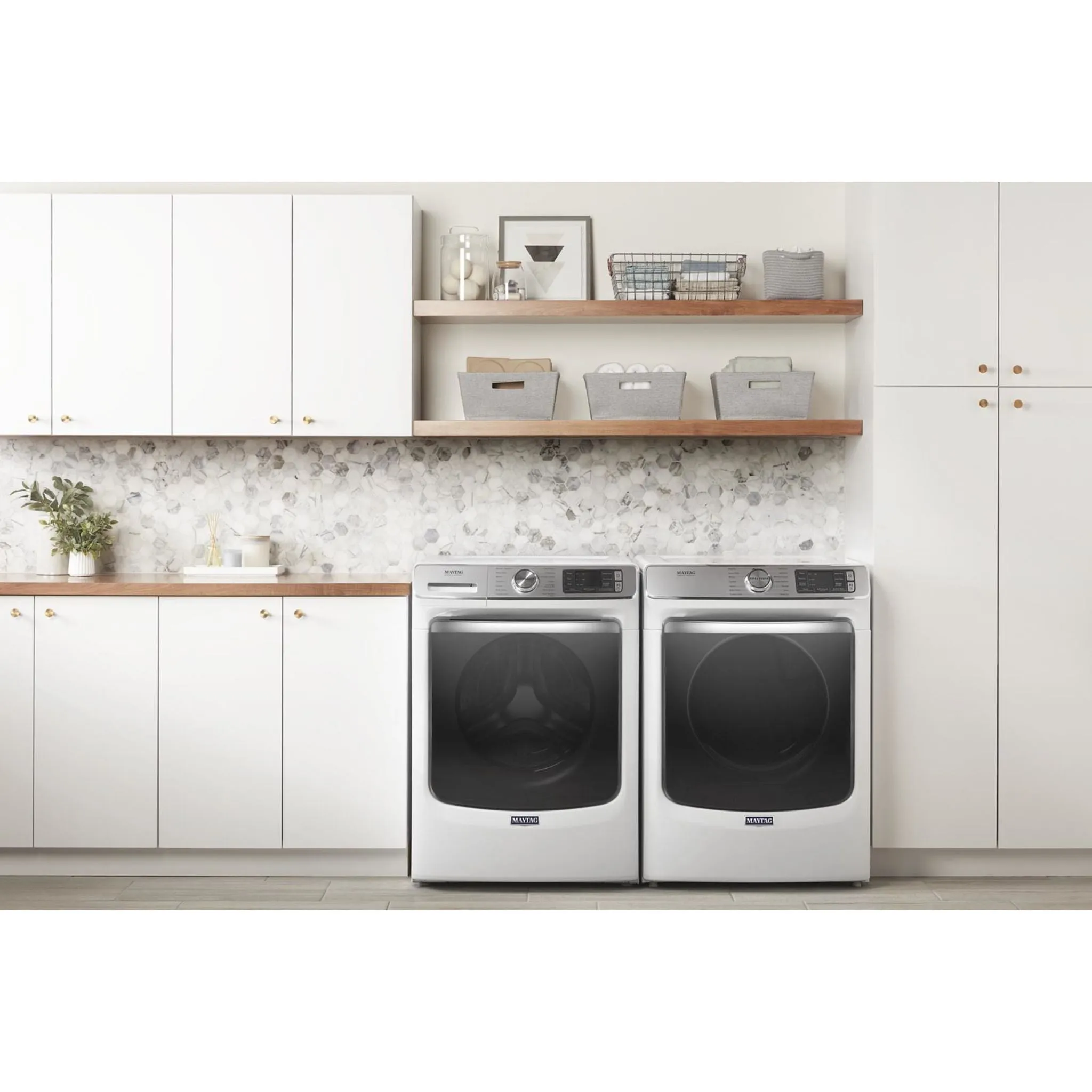 Maytag Smart Front Load Washer with Extra Power and 24-Hr Fresh Hold® option - 5.8 cu. ft. (MHW8630HW)