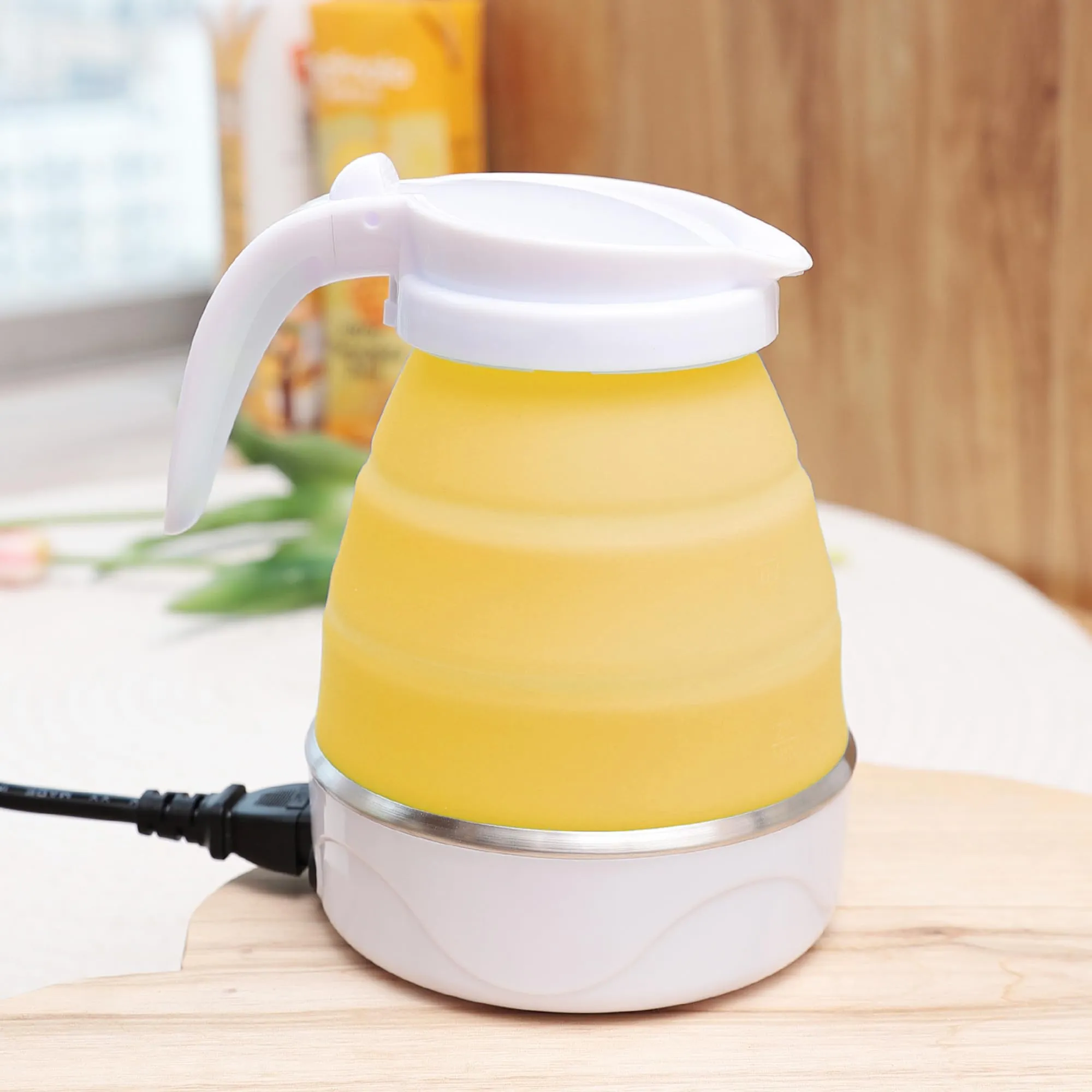 The Better Home FUMATO 600ml Foldable Electric Kettle for Hot Water 600W | Multipurpose, Mini, Collapsible, Travel Kettle | Food Grade Silicone Body, Stainless Steel Base & Leak Proof (Yellow)