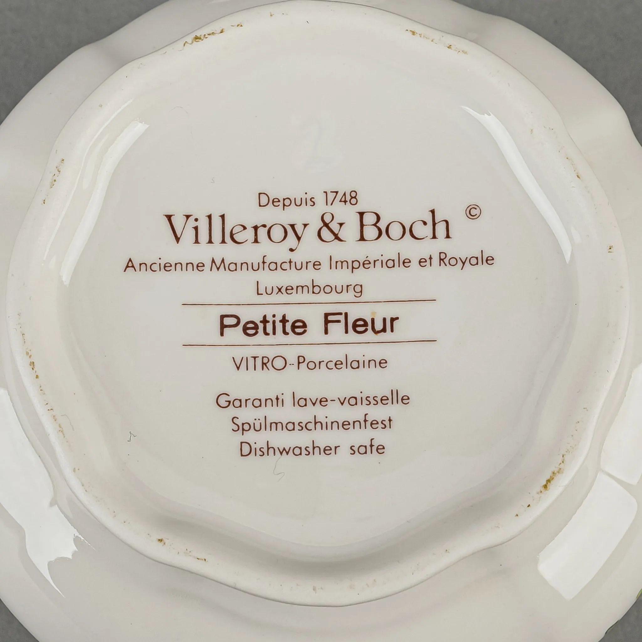 VILLEROY & BOCH Petite Fleur Tea Set 17pcs